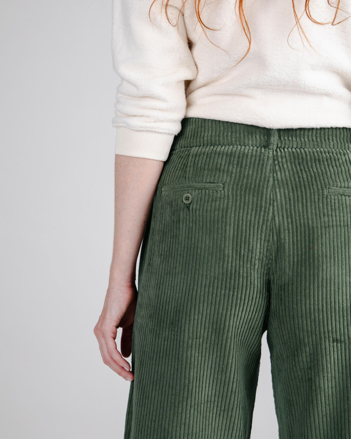 ANGIE pant Leaf Green Corduroy – Lesley Evers